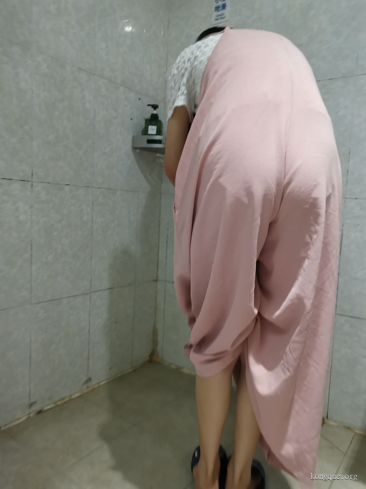 鱼鱼足影 – 全套足袜写真&视频[91期-2024.8]插图10