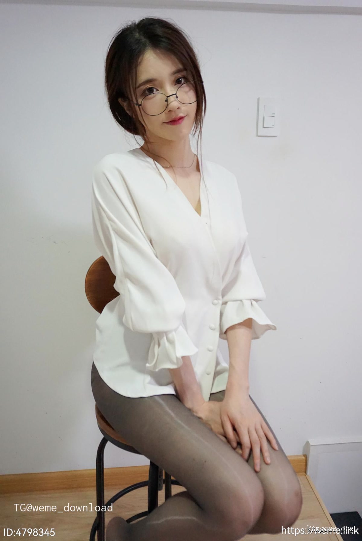 轩子巨二兔(轩子巨2兔) – 微密圈套图&视频[25套-2025.11]-月白图集