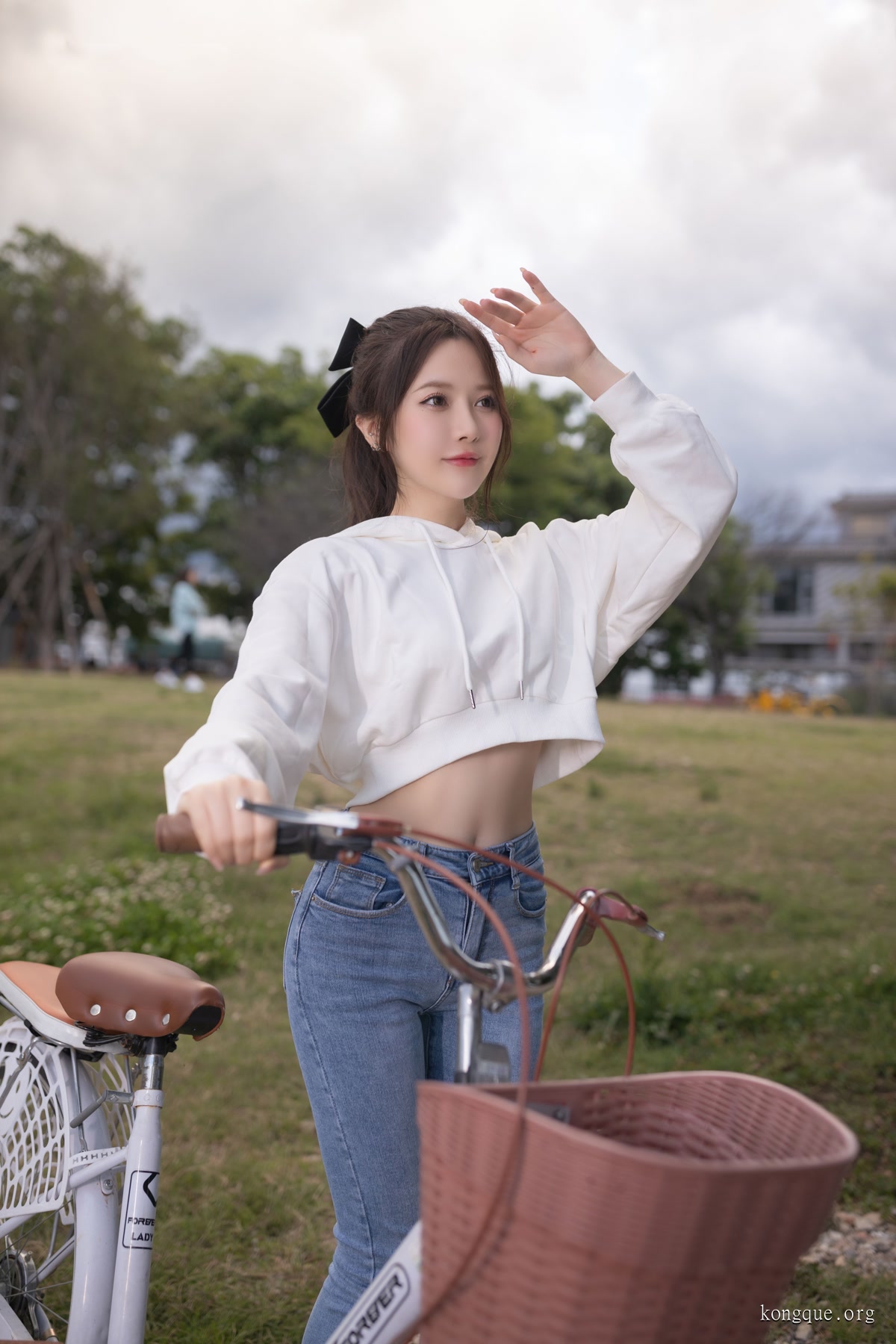 23001.鱼子酱Fish – 内购私拍 NO.013 牛仔情趣真空 [120P-705MB]插图2