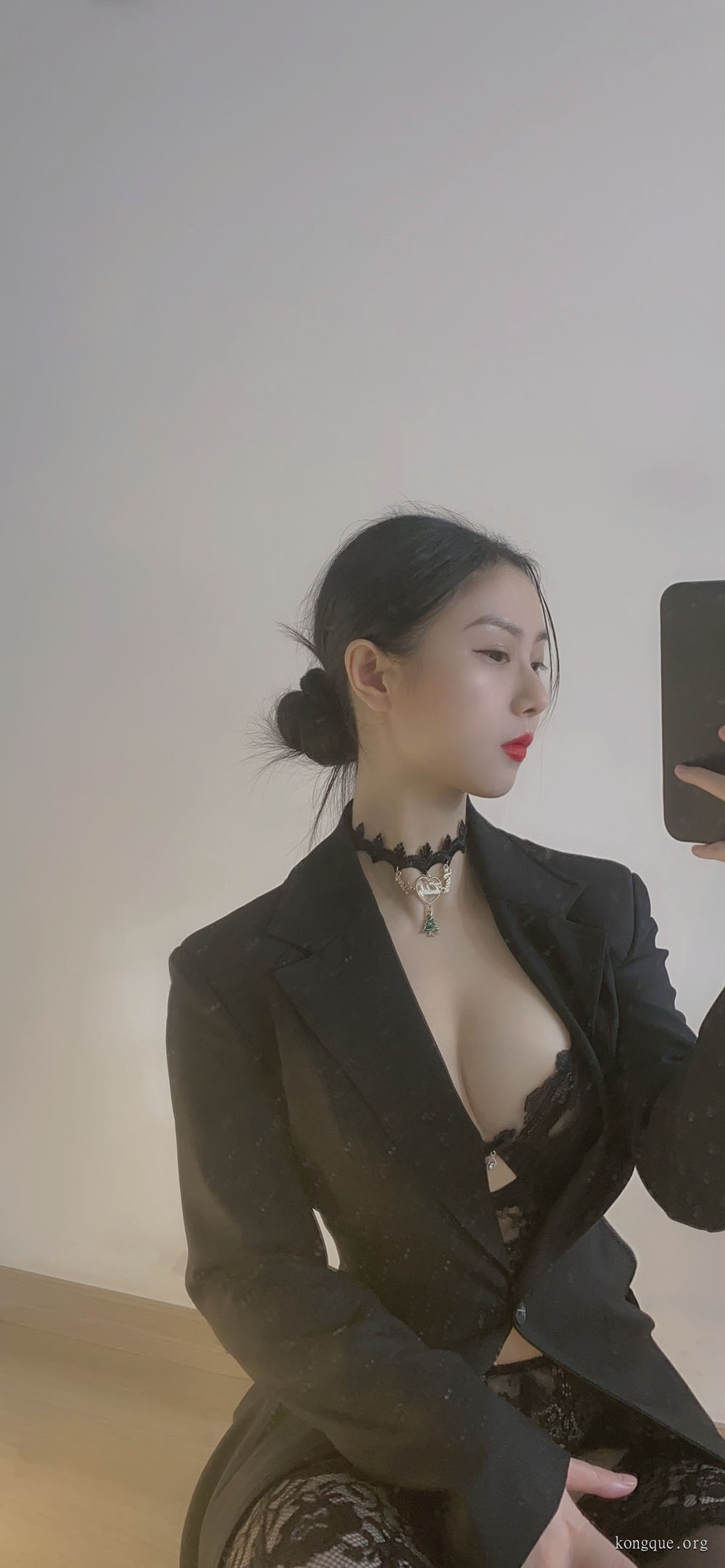 俏妞qiaoniuTT – 微密圈会员订阅系列套图&视频[132套-2025.10]插图4