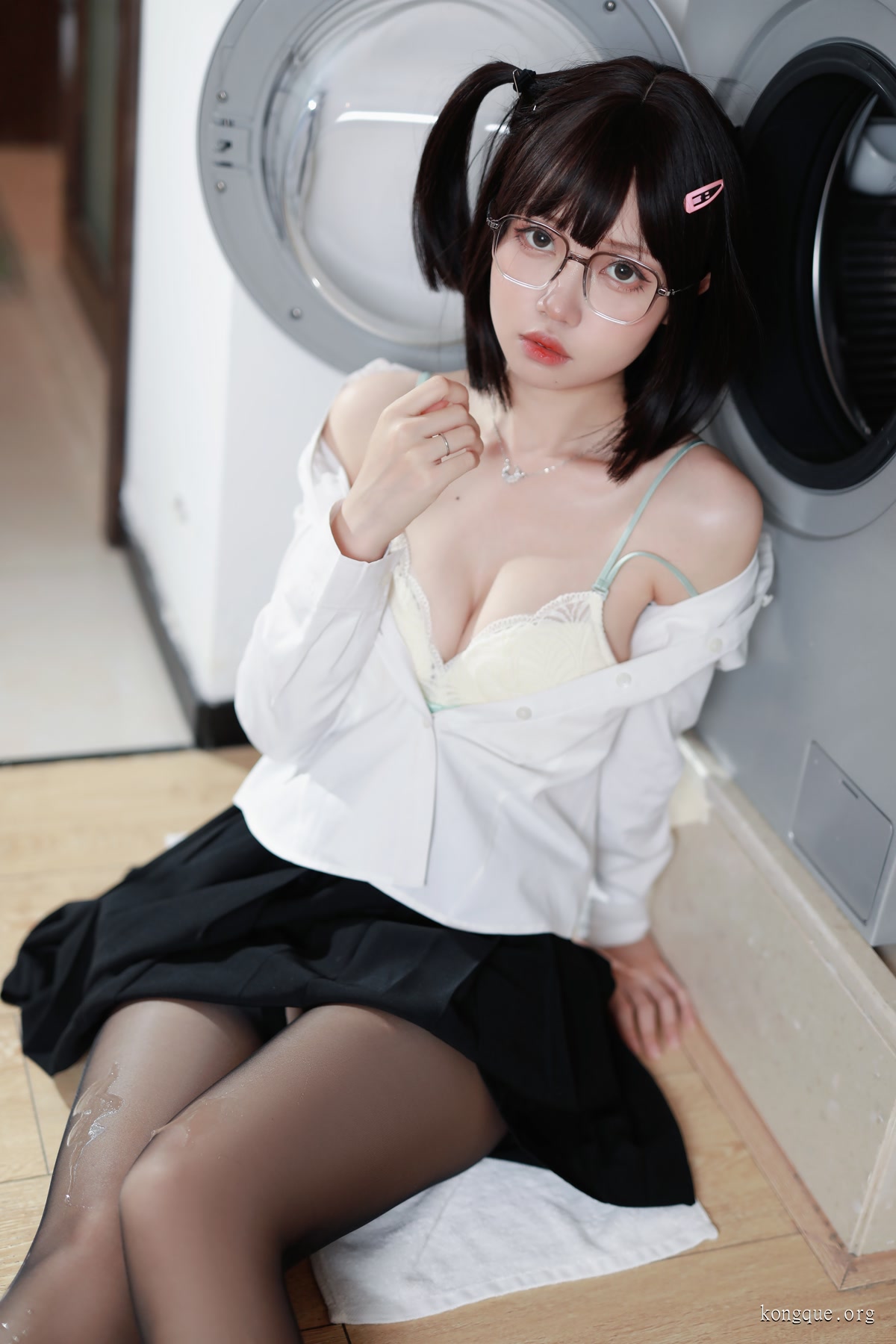 洛桑w伊梓 – 全套19期&随包视频[4.9G-2025.8]-月白图集