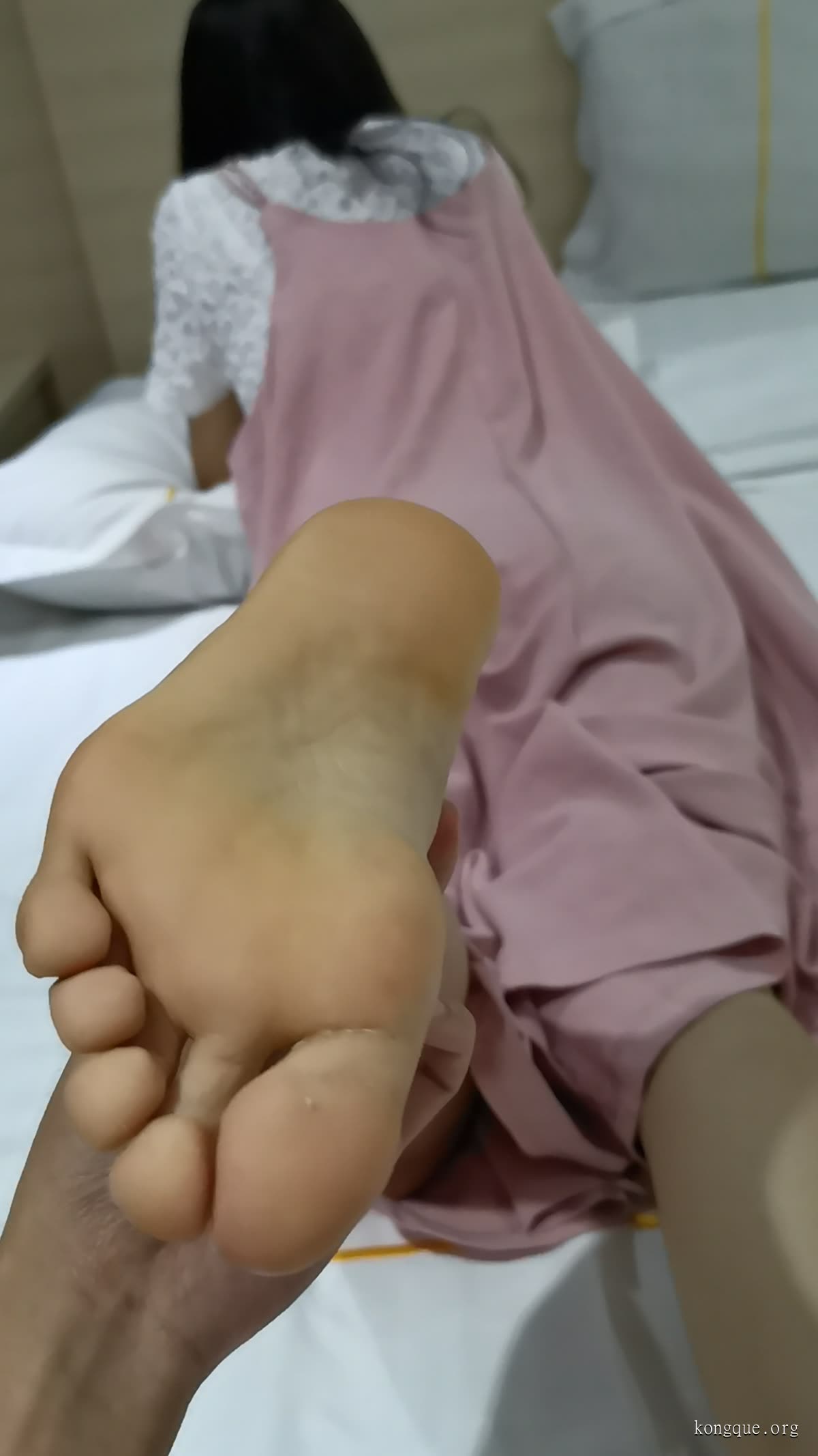 鱼鱼足影 – 全套足袜写真&视频[91期-2024.8]插图8