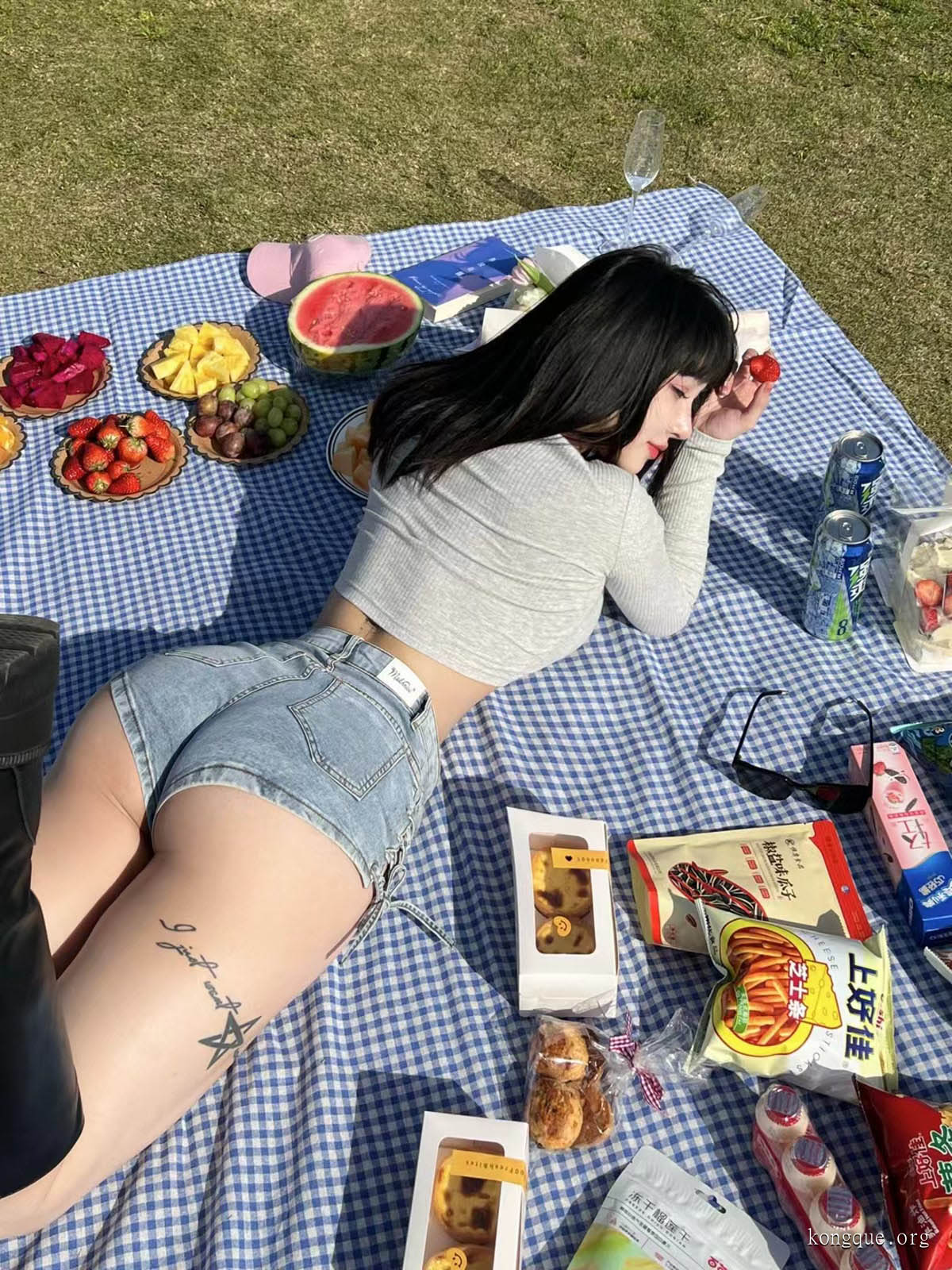 宋昱欣 – 微密圈系列图片&视频[6套-2025.10]插图6