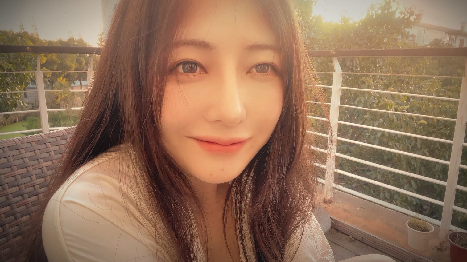 樱晚gigi 粉丝群收费视频写真5部[5V-2.32G]插图3