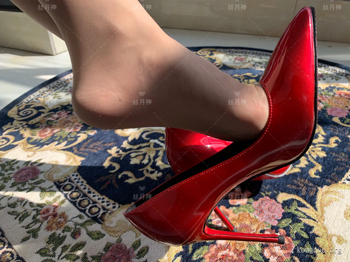 丝月神 – 朋友圈收费系列套图-月白图集