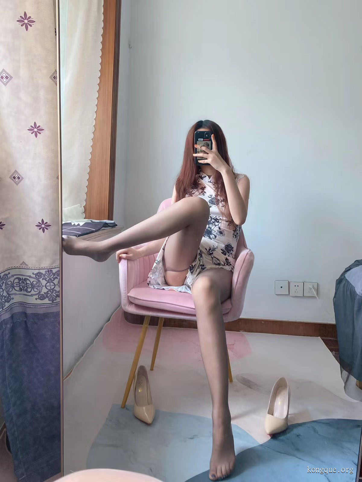 提袜少女 – 朋友圈收费系列套图&视频插图4