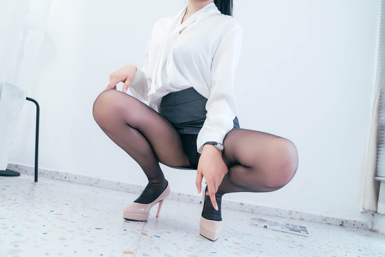 轩萧学姐 – 全套95期&随包视频[43.6G-2025.11]插图3