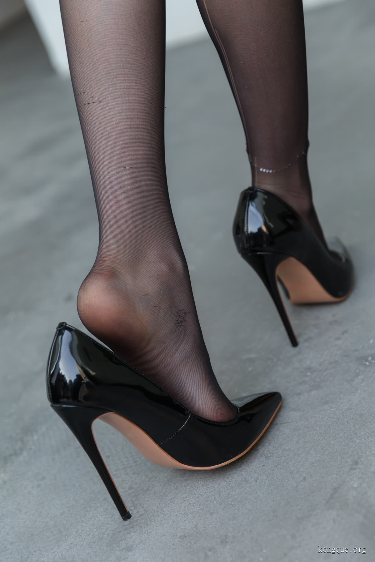 Sia不吃鱼 – 全套丝足美足高跟视频合集[66套-84.7G-2025.9]-月白图集